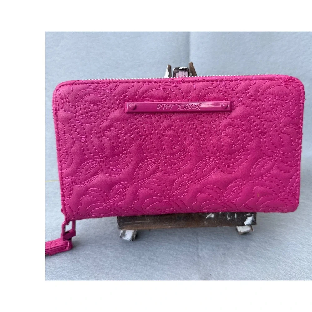 Betsey Johnson betsey johnson